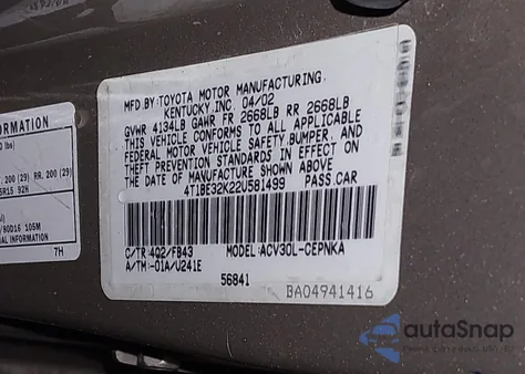 2002 Toyota Camry Le z USA, uszkodzony, nr VIN 4T1BE32K22U581499